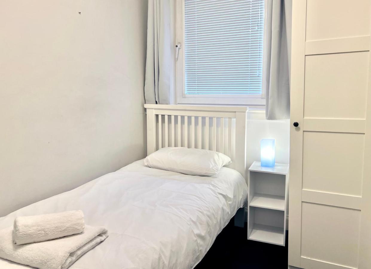 Roost Hill - Free Parking Zone Hotell EDI Rom bilde
